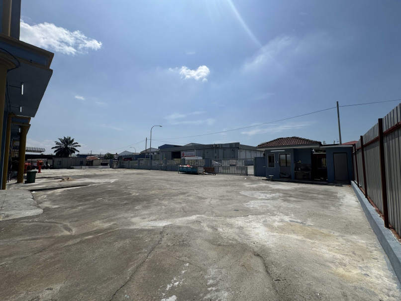 Klang Two Unit Semi-D Adjoining Factory 20ksf Jala - photo 4