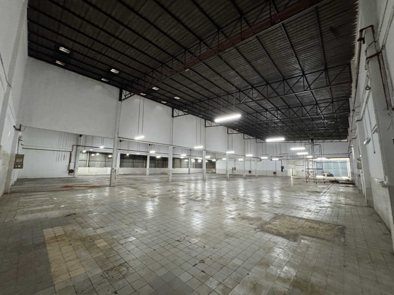 Klang Two Unit Semi-D Adjoining Factory 20ksf Jala - photo 11