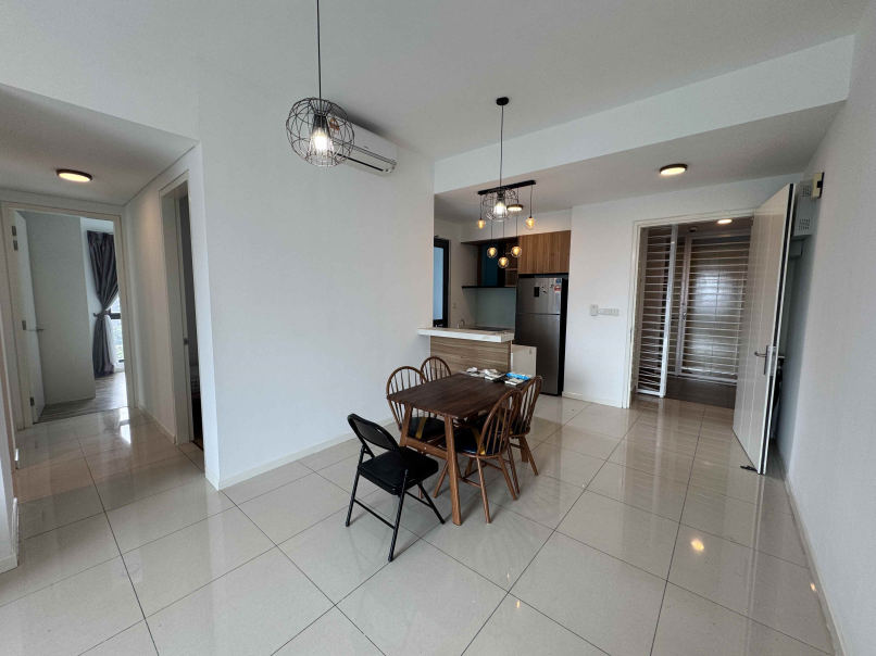 Geosense 958sf 3room Corner Fully Furnish Some New - photo 3