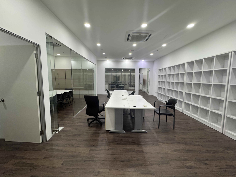 Uoa Business Park Of ...