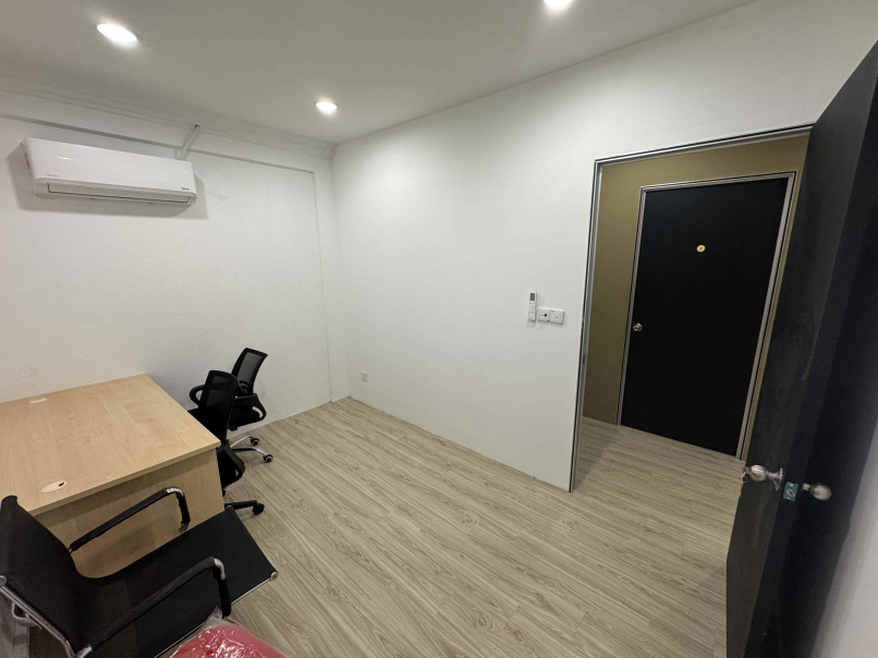 Puchong Jaya 2nd Floor Office Rooms 195sf New Furn - photo 2