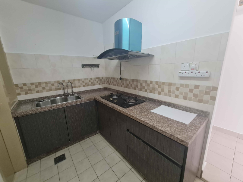 Puteri Bayu Apartment 900sf 3room 2car Furniture B - photo 3