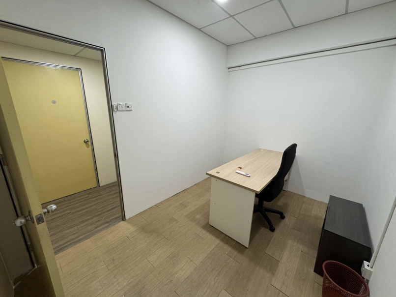 Puchong Jaya 1st Floor Office Rooms 195sf  For Ren - photo 3
