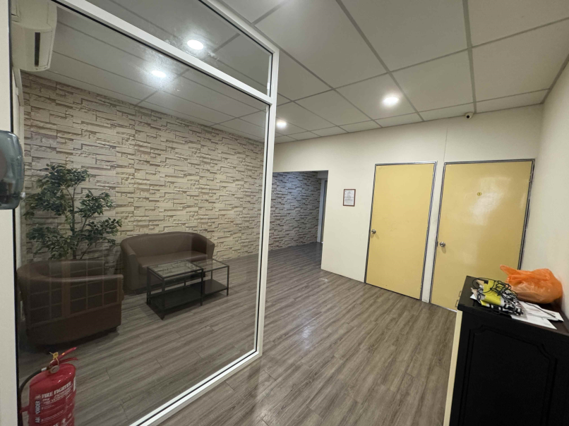 Puchong Jaya 1st Floor Office Rooms 195sf  For Ren - photo 6