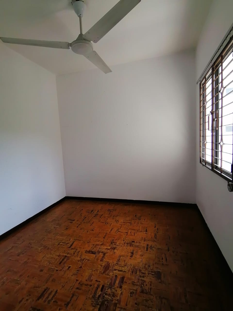 Saraka Apartment Freehold 900sf 3room High Floor P - photo 5