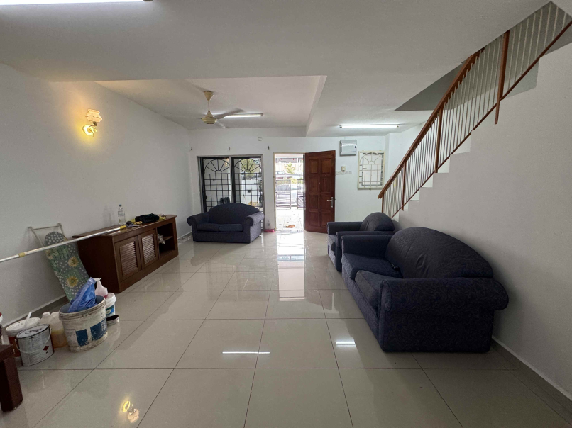 Taman Saujana Puchong 2-Sty House 1800sf Full Reno - photo 3