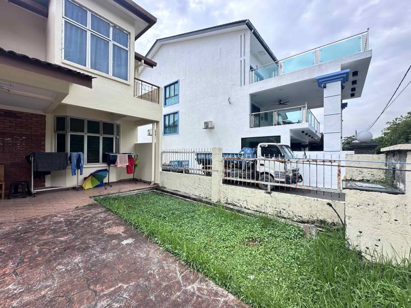 Puchong Utama 2 Storey End Lot House 22x75sf Basic - photo 2