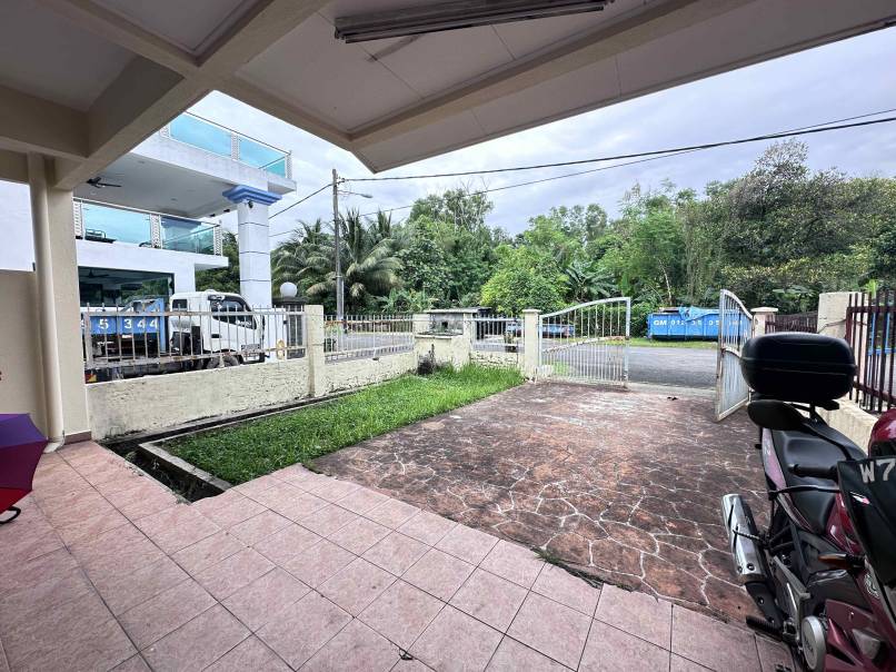 Puchong Utama 2 Storey End Lot House 22x75sf Basic - photo 5