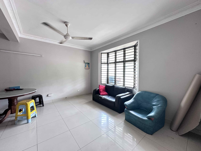 Puchong Utama 2 Storey End Lot House 22x75sf Basic - photo 6