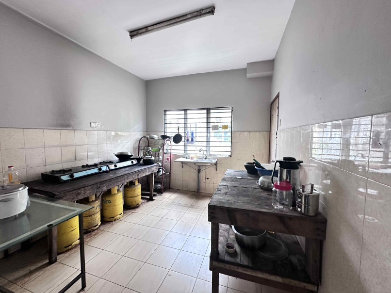 Puchong Utama 2 Storey End Lot House 22x75sf Basic - photo 7