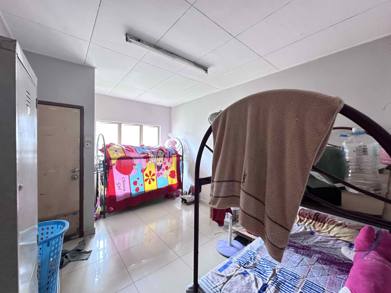 Puchong Utama 2 Storey End Lot House 22x75sf Basic - photo 10