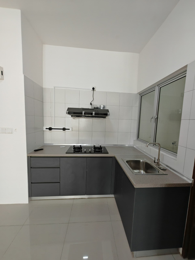 Mercu Jalil Residence 1000sf 3rooms 1car Partly Fu - photo 3