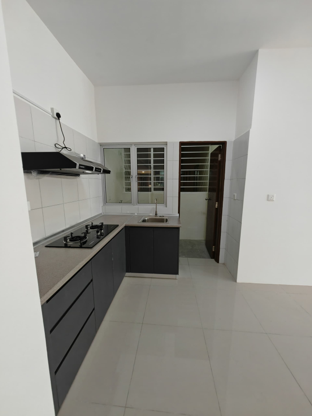 Mercu Jalil Residence 1000sf 3rooms 1car Partly Fu - photo 4