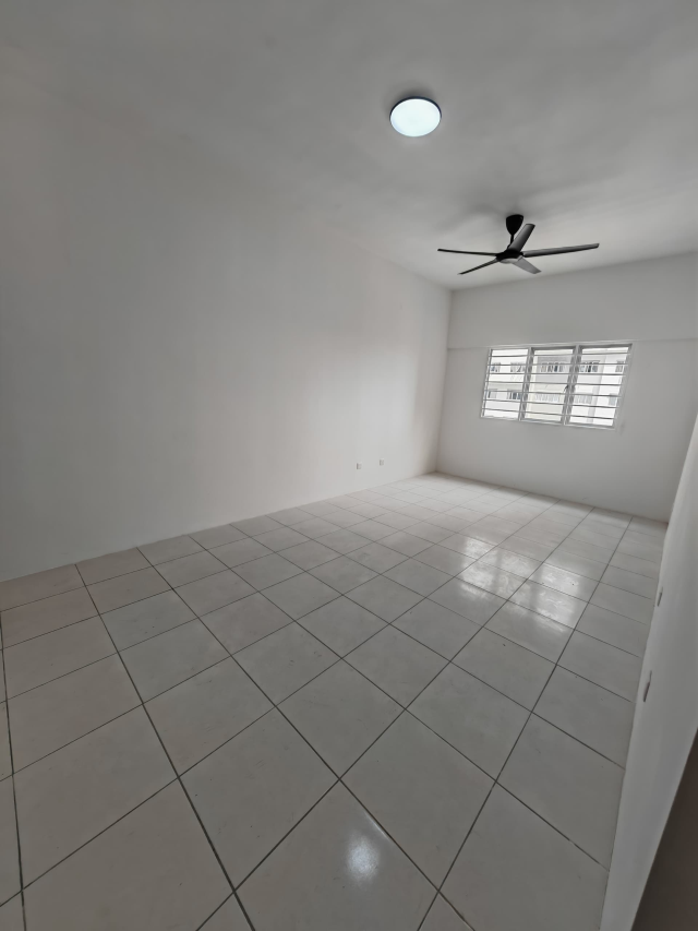 Mercu Jalil Residence 1000sf 3rooms 1car Partly Fu - photo 7