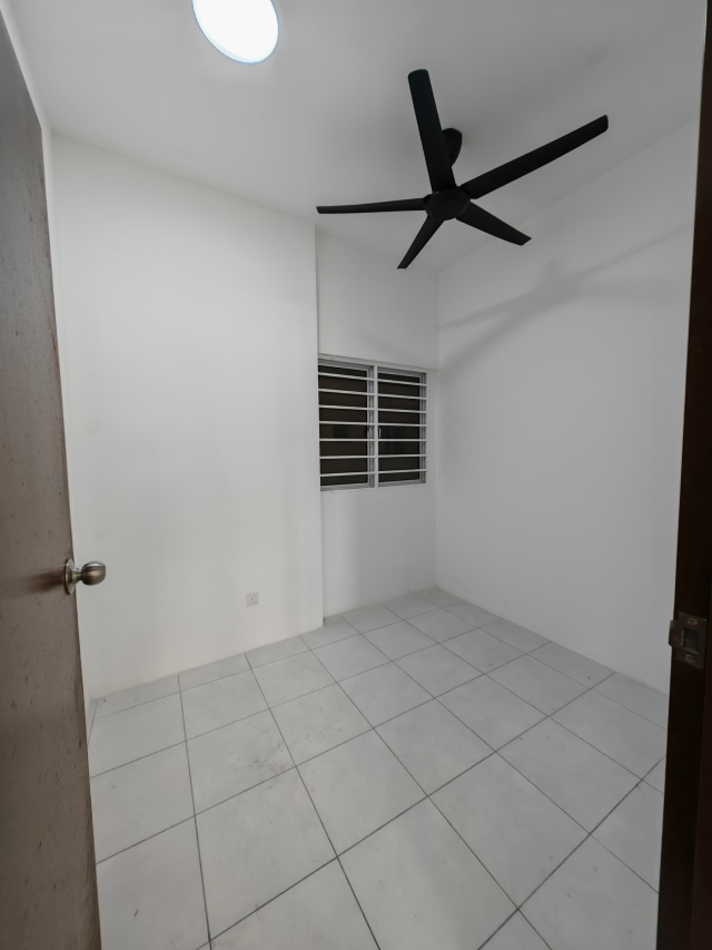 Mercu Jalil Residence 1000sf 3rooms 1car Partly Fu - photo 10