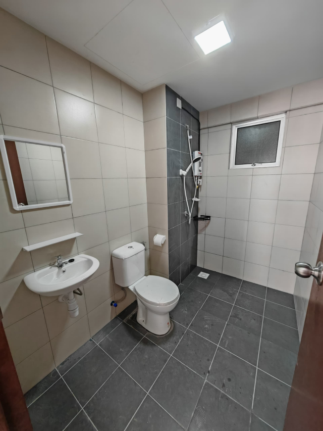 Mercu Jalil Residence 1000sf 3rooms 1car Partly Fu - photo 12