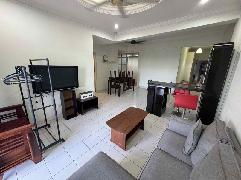 La Vista Condo 1340sf 4room 3bath 1car Corner High - photo 3