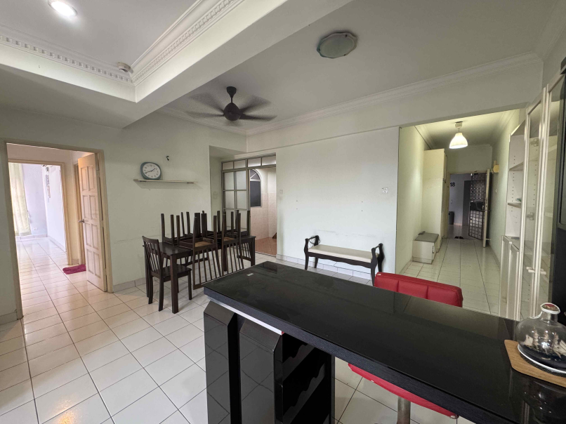 La Vista Condo 1340sf 4room 3bath 1car Corner High - photo 4