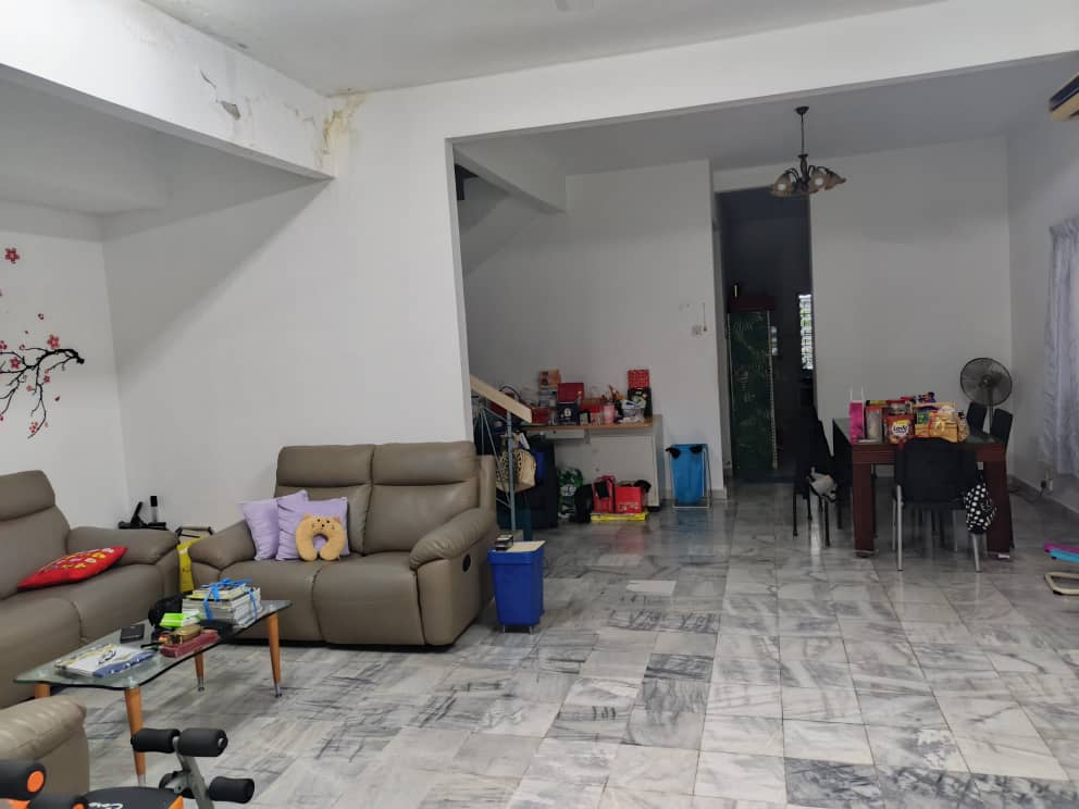 Puchong Jaya 2Sty House End Lot with Triangle Land - photo 2