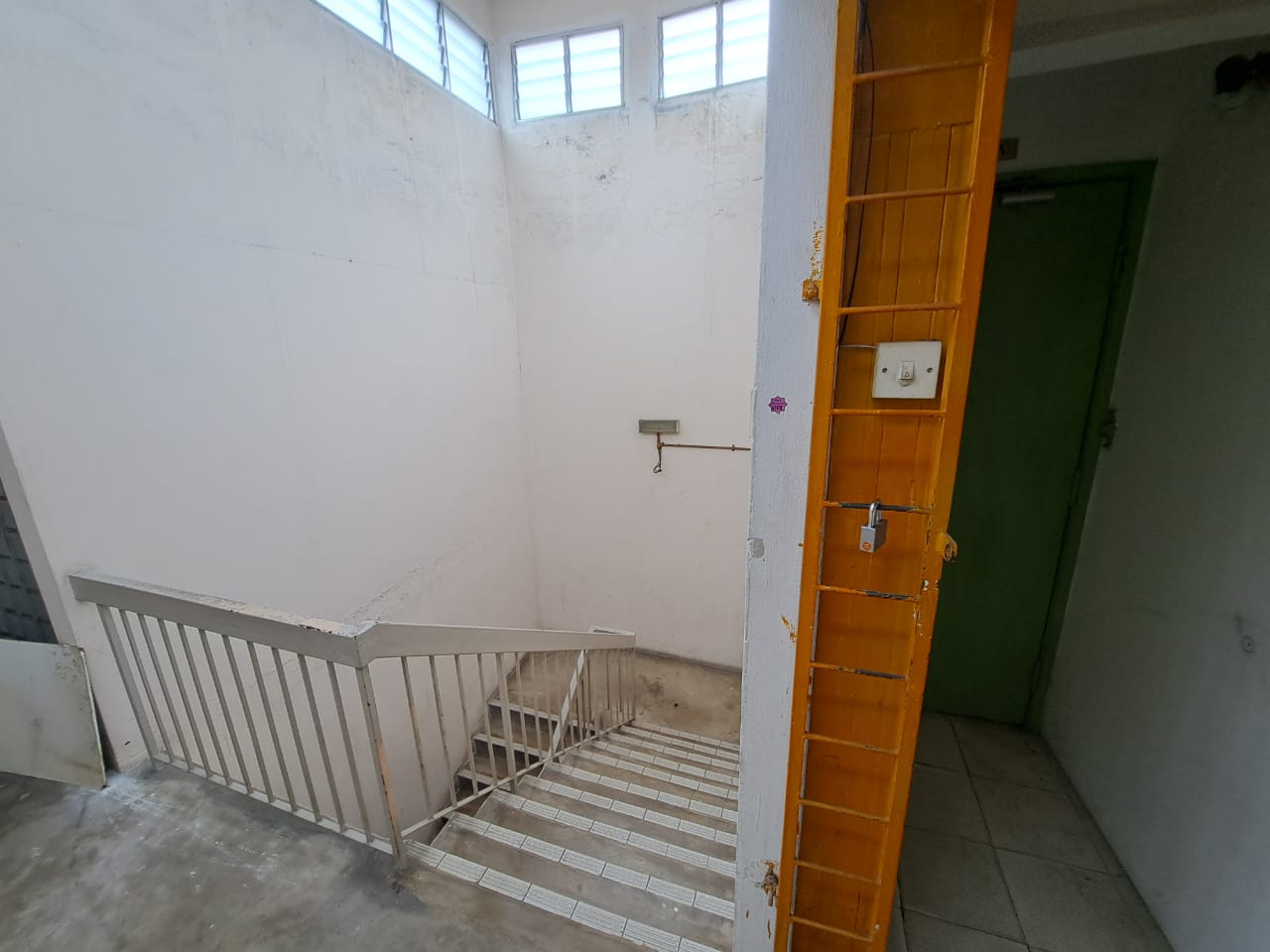 Taman Tan Yew Lai 1050sf Office Top Floor No Lift - photo 6