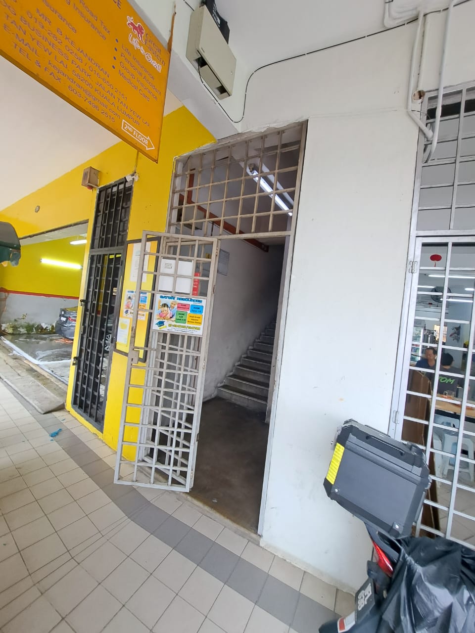 Taman Tan Yew Lai 1050sf Office Top Floor No Lift - photo 7
