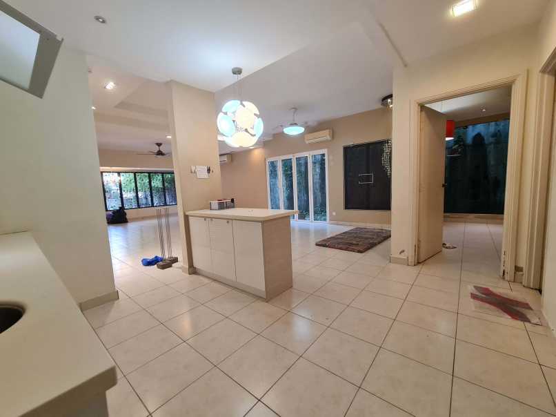 Puchong Hartamas 25-Sty 10ft Land End Lot House 3 - photo 3