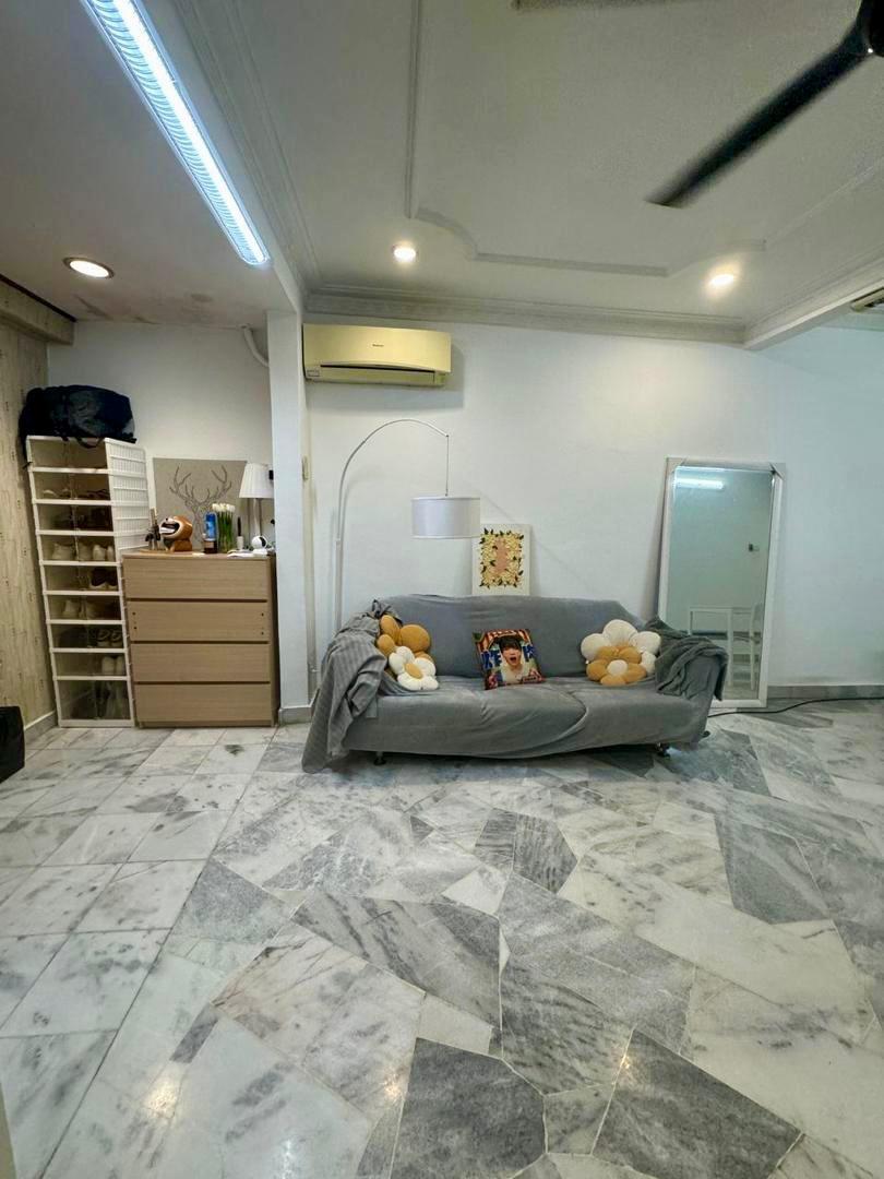 Bandar Kinrara 15 Storey House 20x70sf 3rooms Kit - photo 2