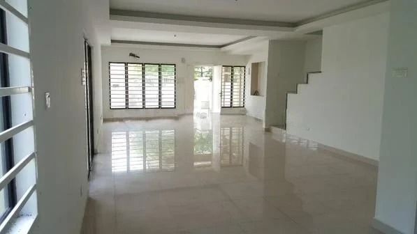 Puchong Hartamas 2-Sty Corner 4219sf Facing Empty - photo 9