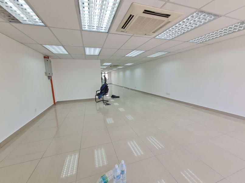 Bukit Puchong First Floor Shop 20x70sf Reno Facing - photo 6