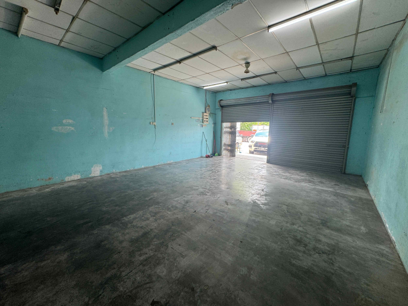 Bukit Puchong 1 Storey Terrace Shop 20x65sf Basic - photo 3