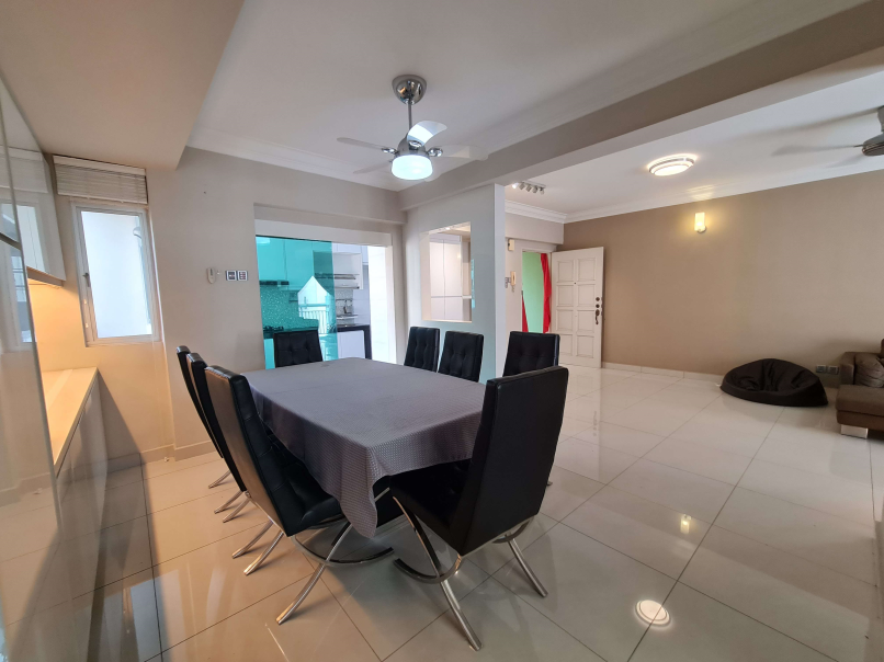 Sri Jati 2 Condo 1212sf Corner Partly Furnish Nice - photo 2