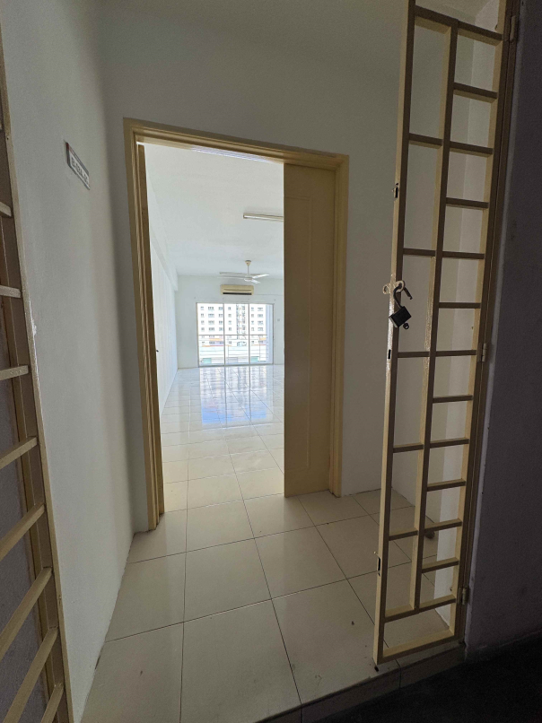 The Heron Condo 1007sf 3room with Balcoy Basic No - photo 13