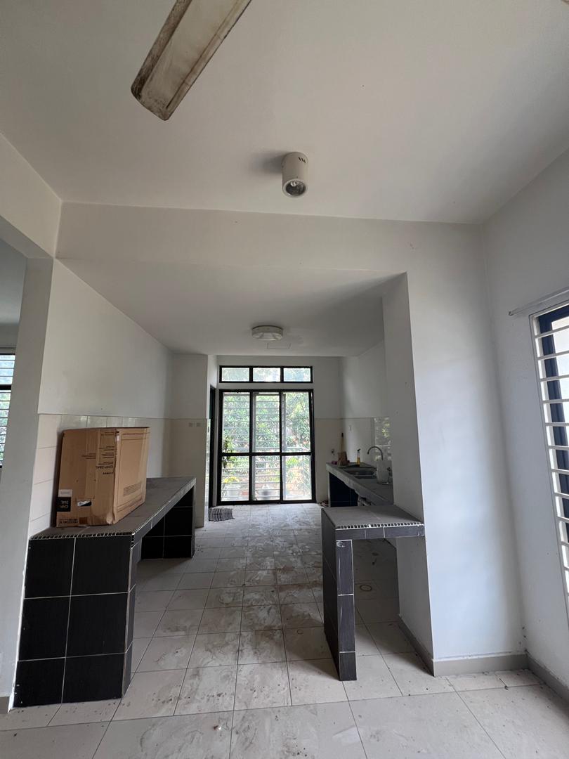 Park Villa Townhouse Freehold 1590sf 3room Reno Ga - photo 4