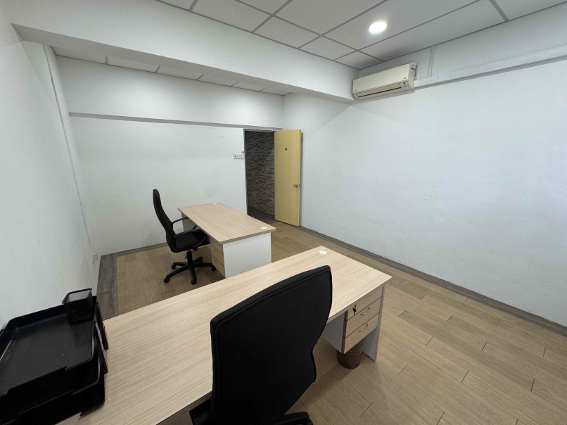 Puchong Jaya 1st Floor Office Rooms 210sf  For Ren - photo 3