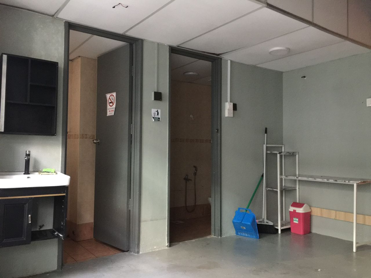 Puchong Bandar Puteri 1 Office 2nd Floor 25x75sf R - photo 8