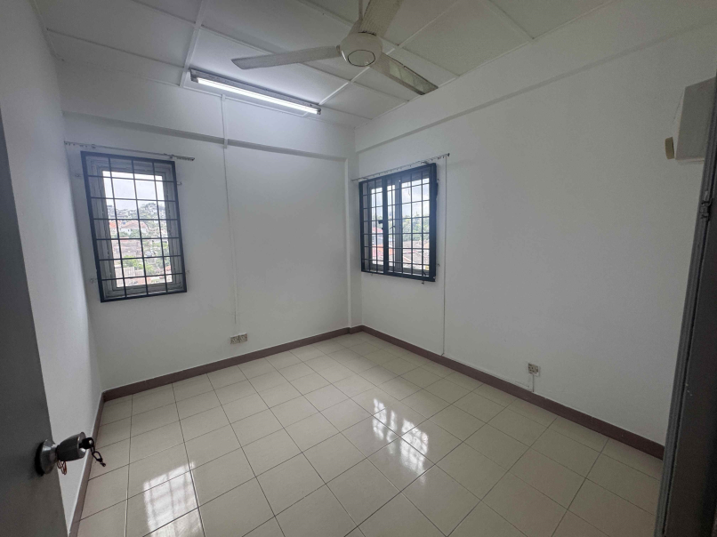 Cheras Perdana Apartment Block E 870sf 3room 1 Cov - photo 9