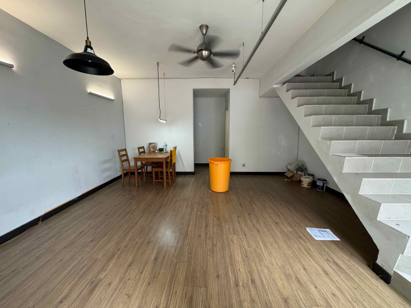 Puchong Utama 2-Sty House 18x60sf Partly Reno Faci - photo 3