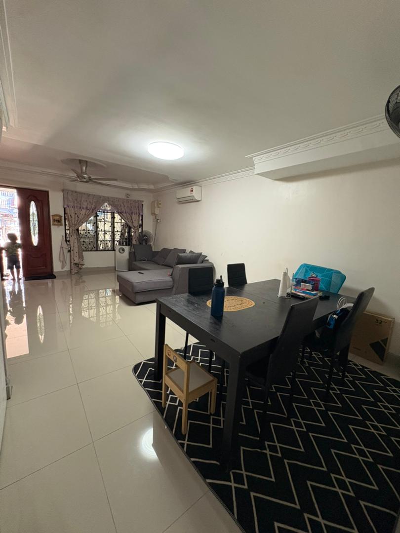 Taman Puchong Intan 2 Storey House 15x55sf Reno 2r - photo 2