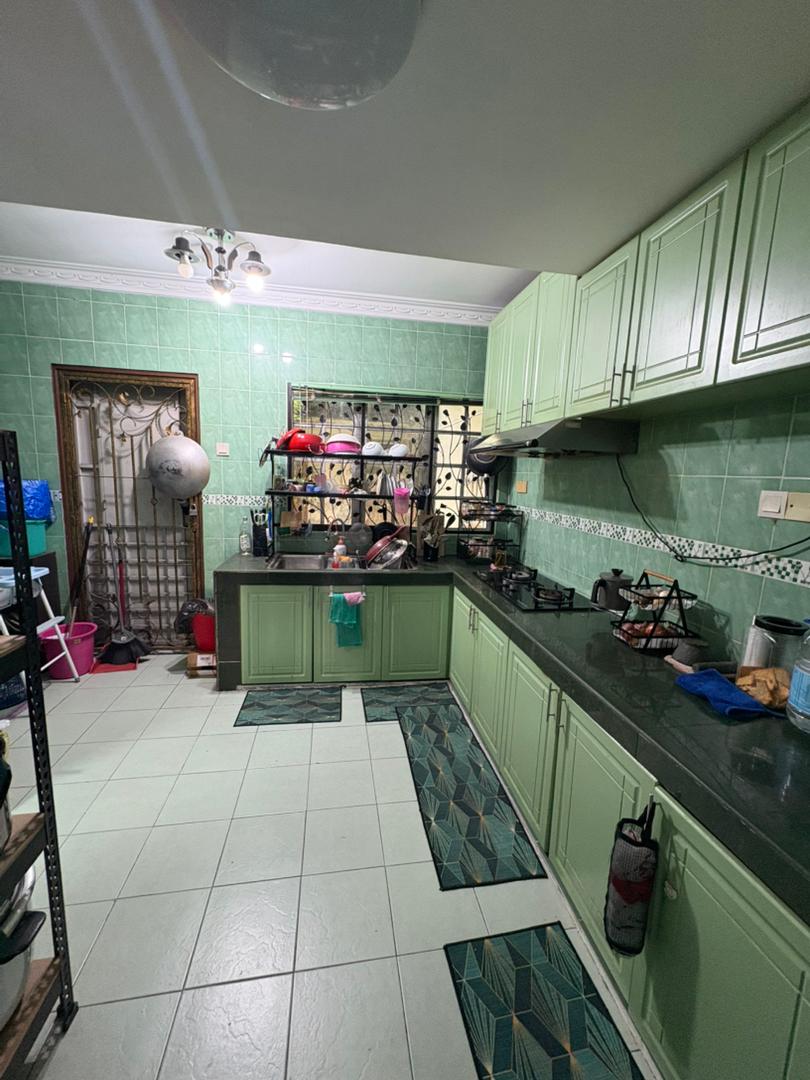 Taman Puchong Intan 2 Storey House 15x55sf Reno 2r - photo 4
