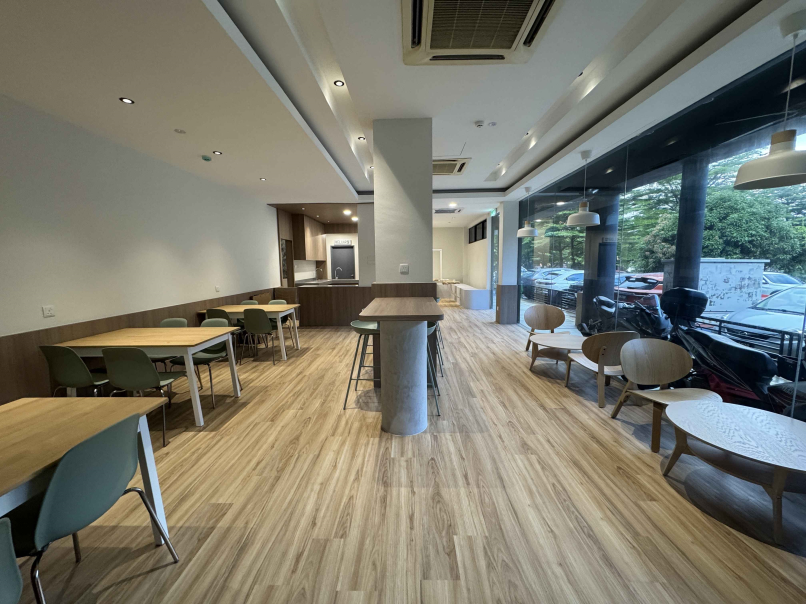 Puchong Jaya Ground Floor Shop 1296sf newly Reno