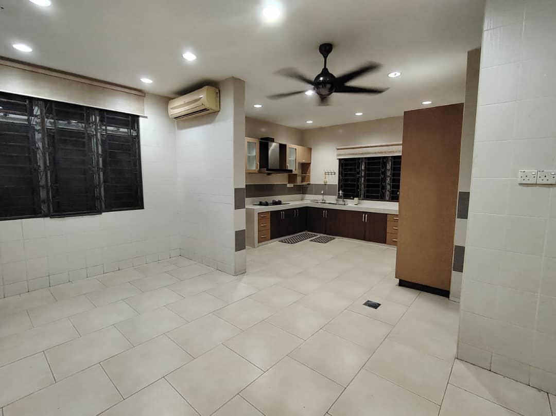 Two and Half Storey Corner Semi-D 4811sf 6rooms Ga - photo 3