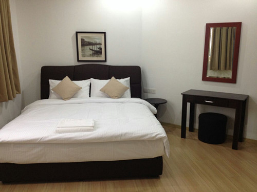 118 Island Plaza - photo 4