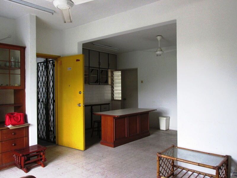 Partial Furnished Sri Subang Apartment For Rent - photo 4