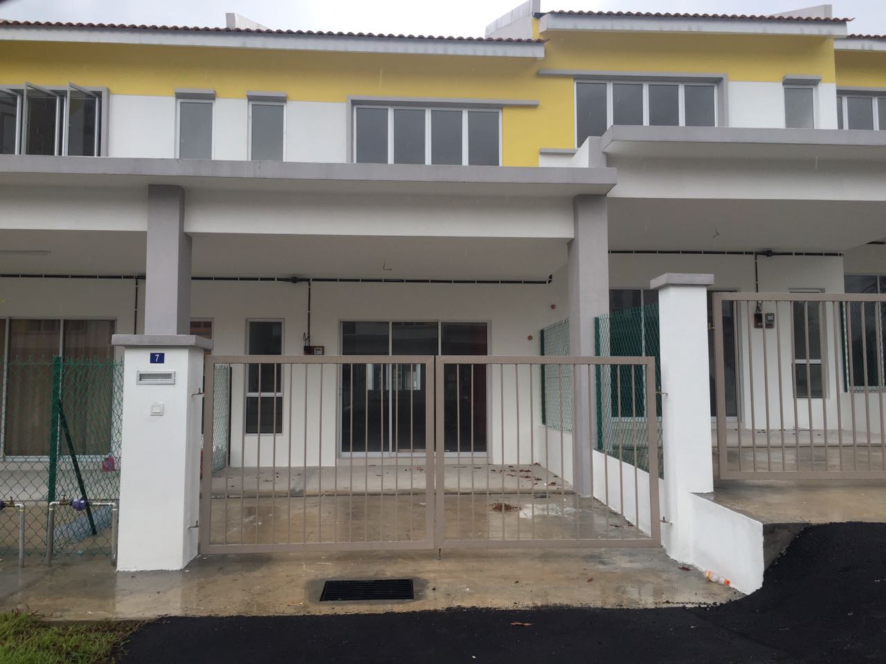 2sty Semenyih Parkland 16x60sf non bumi