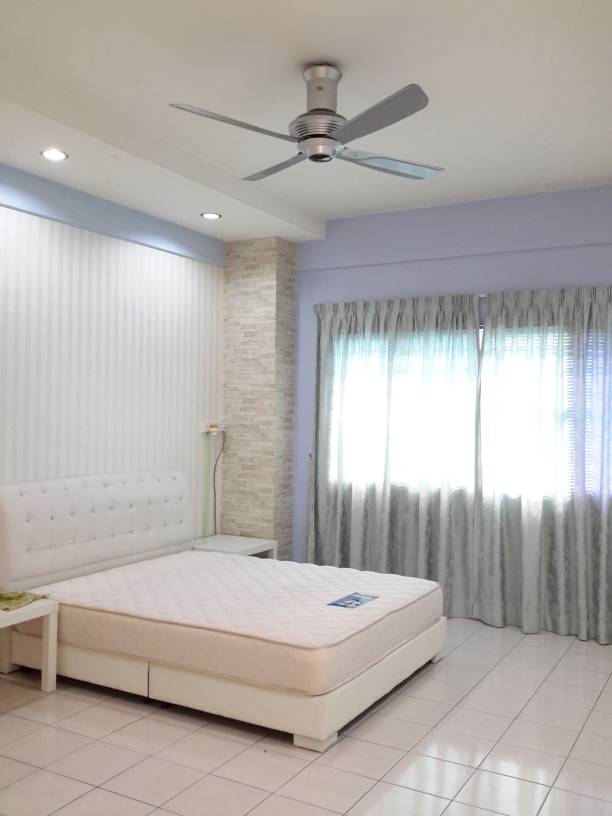 Damai Mewah Condo FULLY furnish RENO 1200sf Kajang - photo 10