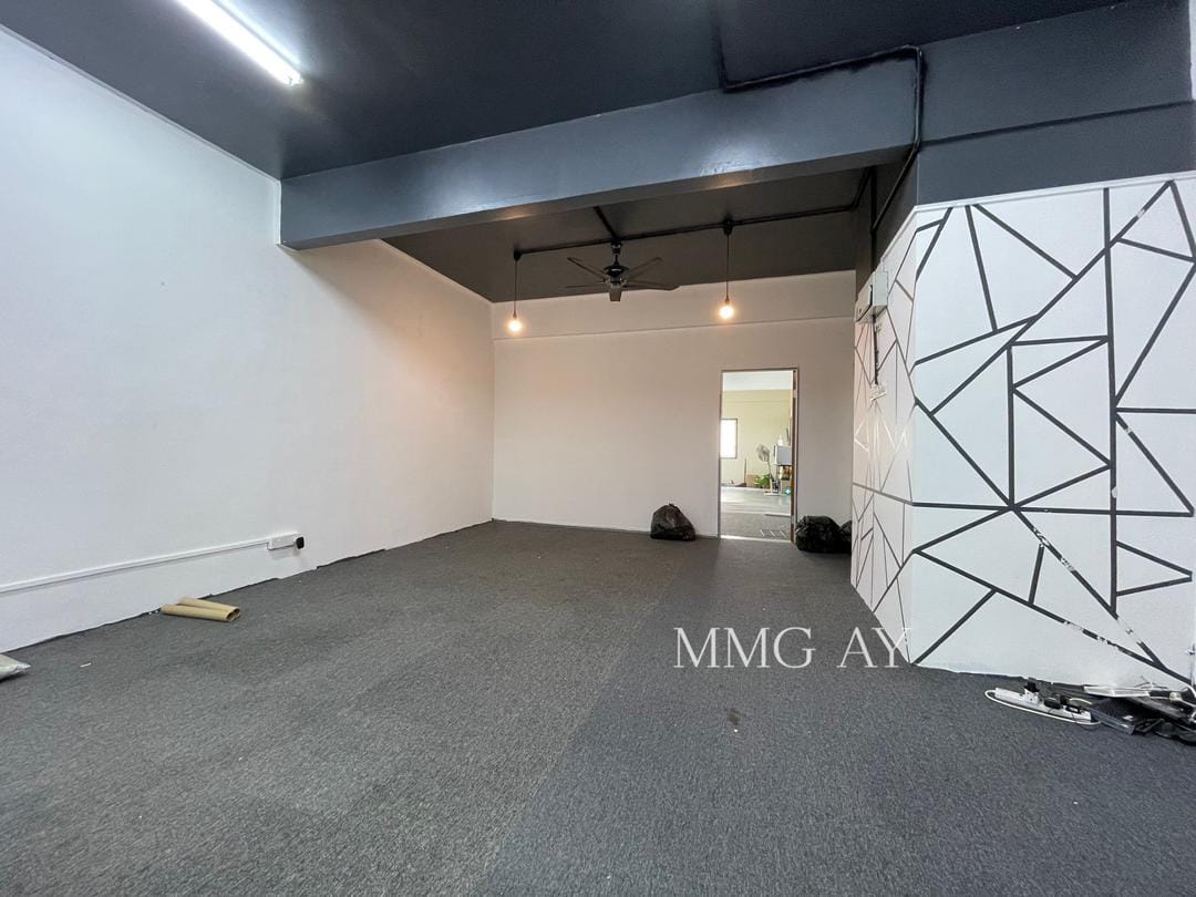 Seria 88 First floor shop office - photo 5