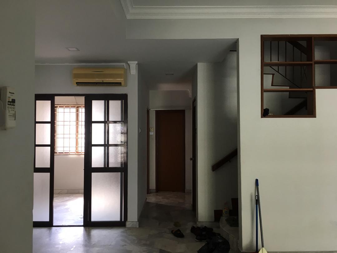 Double Storey Putra Indah, Section 9, Putra Height - photo 2