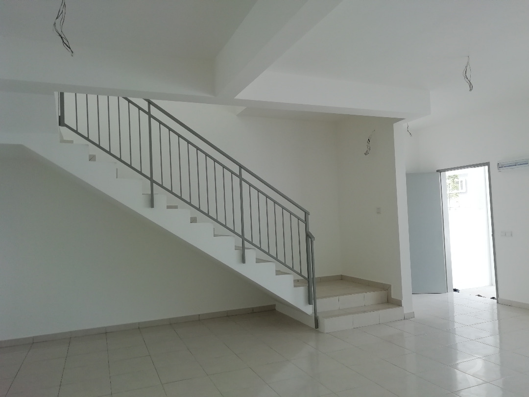 Double Storey Intermediate - photo 3