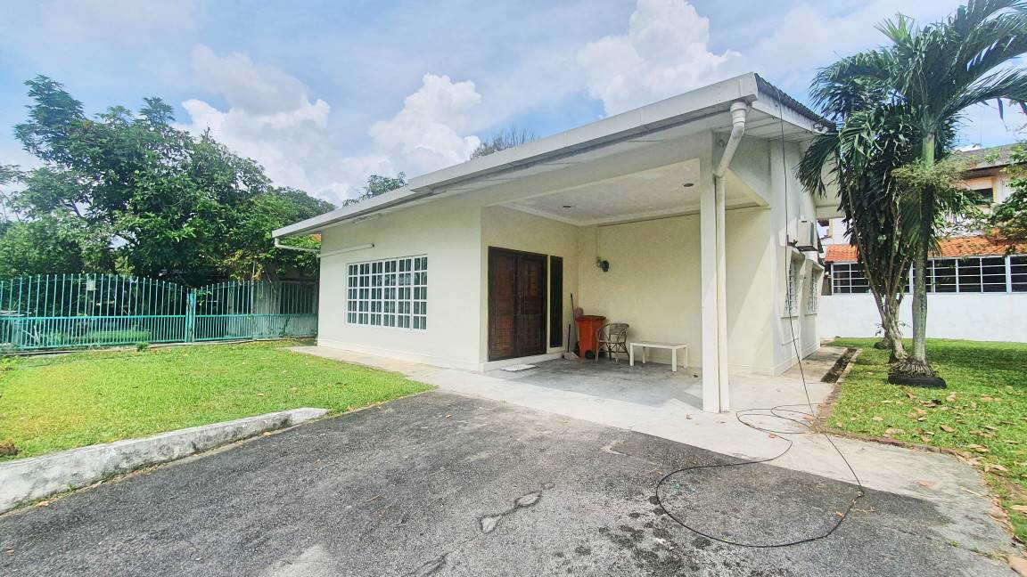 Single Storey Bungalow Kelana Jaya - photo 1