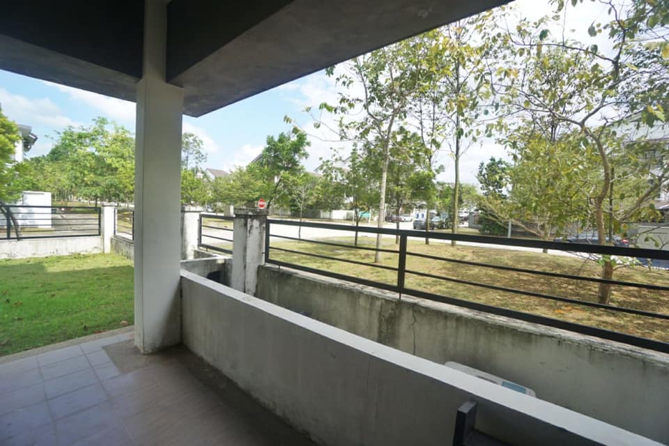 2 Storey Corner Lot Clover Denai Alam - photo 3